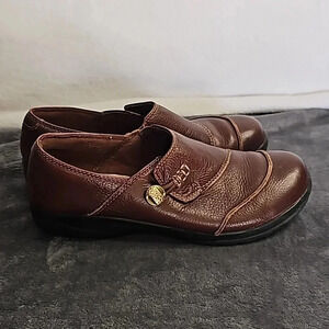 Clarks shoes size 7.5